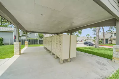 6333 Shadow Tree Drive, Houston, TX 77035 - Photo 36