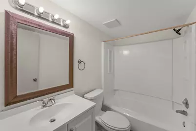 6333 Shadow Tree Drive, Houston, TX 77035 - Photo 20