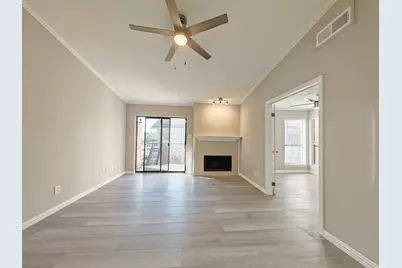 8100 Cambridge #28, Houston, TX 77054 - Photo 4