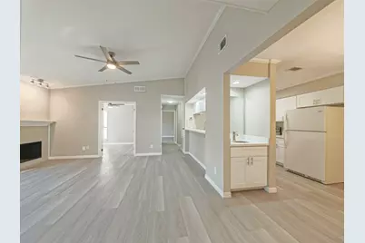 8100 Cambridge #28, Houston, TX 77054 - Photo 2