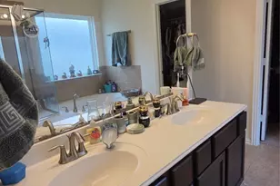 223 Rochester Trail Ln, Dickinson, TX 77539 - Photo 6