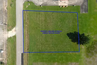 1100 6th Street, La Porte, TX 77571 - Photo 1
