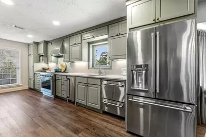 13810 Saint Marys Lane, Houston, TX 77079 - Photo 10