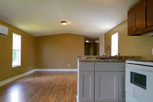 2501 Mcdonald Rd, Oyster Creek, TX 77541 - Photo 6