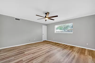 2107 Briargreen Drive, Houston, TX 77077 - Photo 10