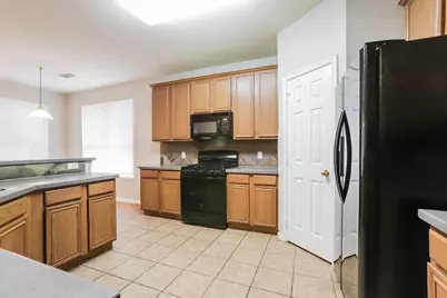 12210 Lakewood Valley Court, Cypress, TX 77429 - Photo 6