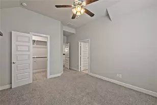 11915 Oakmont Valley Trace, Houston, TX 77051 - Photo 18
