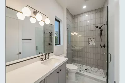 2538 Addison Road, Houston, TX 77030 - Photo 46