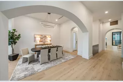2538 Addison Road, Houston, TX 77030 - Photo 4