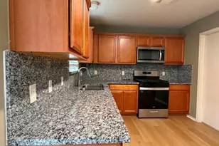 11030 KNOBBLEY Oak Ct, Houston, TX 77065 - Photo 2