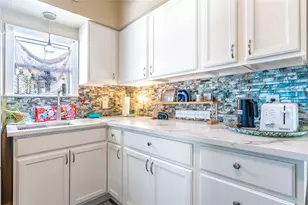 2314 34th St, Galveston, TX 77550 - Photo 10