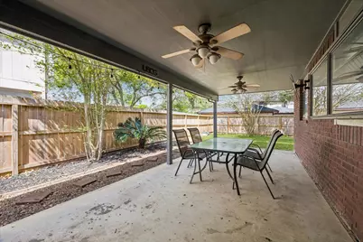 6915 Redwood Falls Drive, Pasadena, TX 77505 - Photo 4