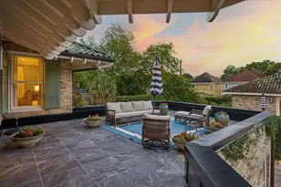 15 Courtlandt Pl, Houston, TX 77006 - Photo 32