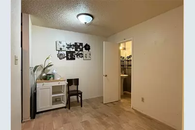 9383 Pagewood Lane, Houston, TX 77063 - Photo 8