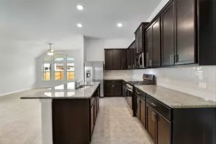 2207 Villa Flora Ln, Friendswood, TX 77546 - Photo 6