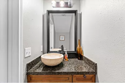 10822 Spruce Drive S, La Porte, TX 77571 - Photo 22