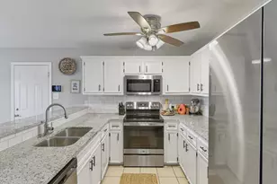 5725 Ventura Ln, Corpus Christi, TX 78417 - Photo 2