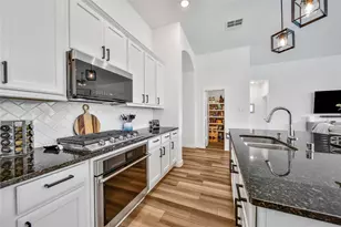 4103 Shackleton Ct, Rosharon, TX 77583 - Photo 6