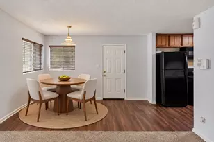 4022 Woodhaven St, Houston, TX 77025 - Photo 4