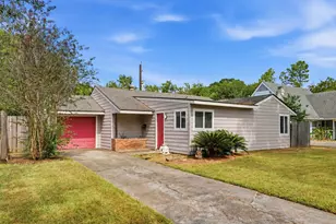 4022 Woodhaven St, Houston, TX 77025 - Photo 2