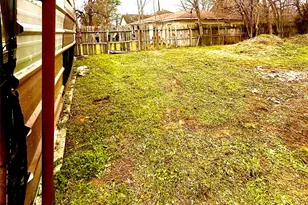 7987 Chateau St, Houston, TX 77028 - Photo 2