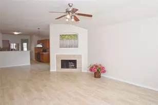 4717 Foster Hill Ct, Houston, TX 77345 - Photo 6