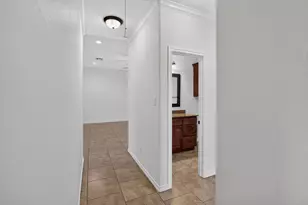 4001 Golden Eagle Dr, Bryan, TX 77808 - Photo 32