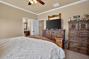 4001 Golden Eagle Dr, Bryan, TX 77808 - Photo 10