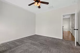 4001 Golden Eagle Dr, Bryan, TX 77808 - Photo 40
