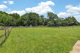 4001 Golden Eagle Dr, Bryan, TX 77808 - Photo 44