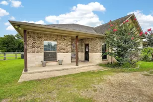 4001 Golden Eagle Dr, Bryan, TX 77808 - Photo 2