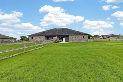 4001 Golden Eagle Drive, Bryan, TX 77808 - Photo 14