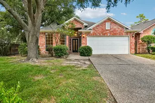 6706 Prairie Dunes Dr, Houston, TX 77069 - Photo 2