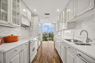 3711 San Felipe St, Houston, TX 77027 - Photo 4