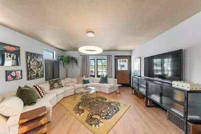 805 E 36th Street, Houston, TX 77022 - Photo 4