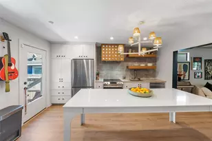 805 E 36th St, Houston, TX 77022 - Photo 12