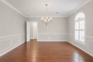 1303 Red Oak Ct, Sugar Land, TX 77479 - Photo 10