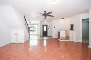 2406 Blue Mist Ct, Sugar Land, TX 77498 - Photo 8