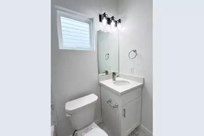 7502 Laura Koppe Road #B, Houston, TX 77028 - Photo 10
