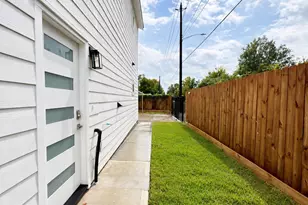 7502 Laura Koppe Rd, Houston, TX 77028 - Photo 2