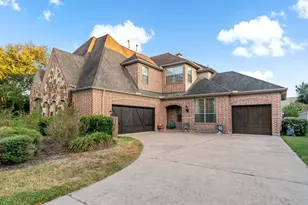 22 Waters Lake Blvd, Missouri City, TX 77459 - Photo 1