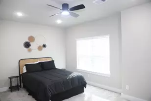 6834 Westover St, Houston, TX 77087 - Photo 6