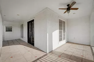 3767 Bellefontaine St, Houston, TX 77025 - Photo 36