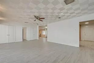 2511 Maroneal St, Houston, TX 77030 - Photo 14