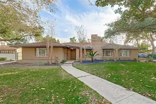2511 Maroneal St, Houston, TX 77030 - Photo 2