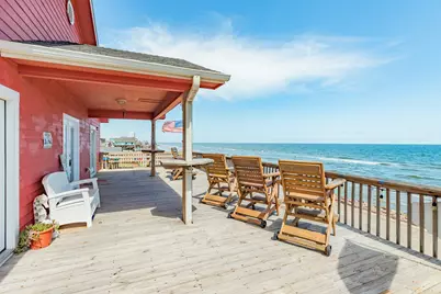 306 Beach Drive, Surfside Beach, TX 77541 - Photo 10