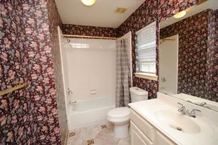 1803 Willow Lakes Dr, Sugar Land, TX 77479 - Photo 30