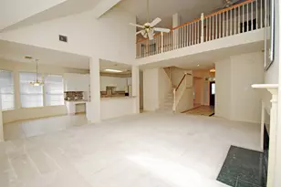 1803 Willow Lakes Dr, Sugar Land, TX 77479 - Photo 14
