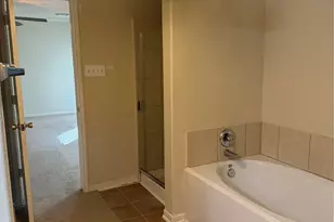 1330 Reedpoint Dr, Houston, TX 77090 - Photo 16