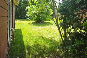 7226 Philibert Ln, Houston, TX 77028 - Photo 16